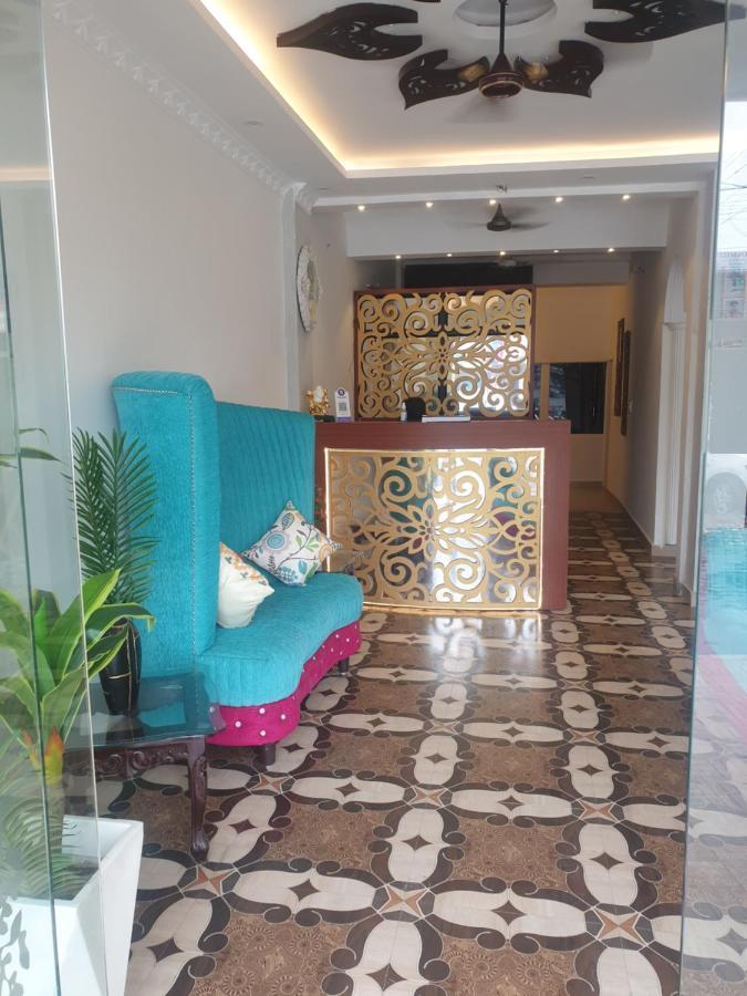 The Neeraj Palace Rishikesh Bagian luar foto